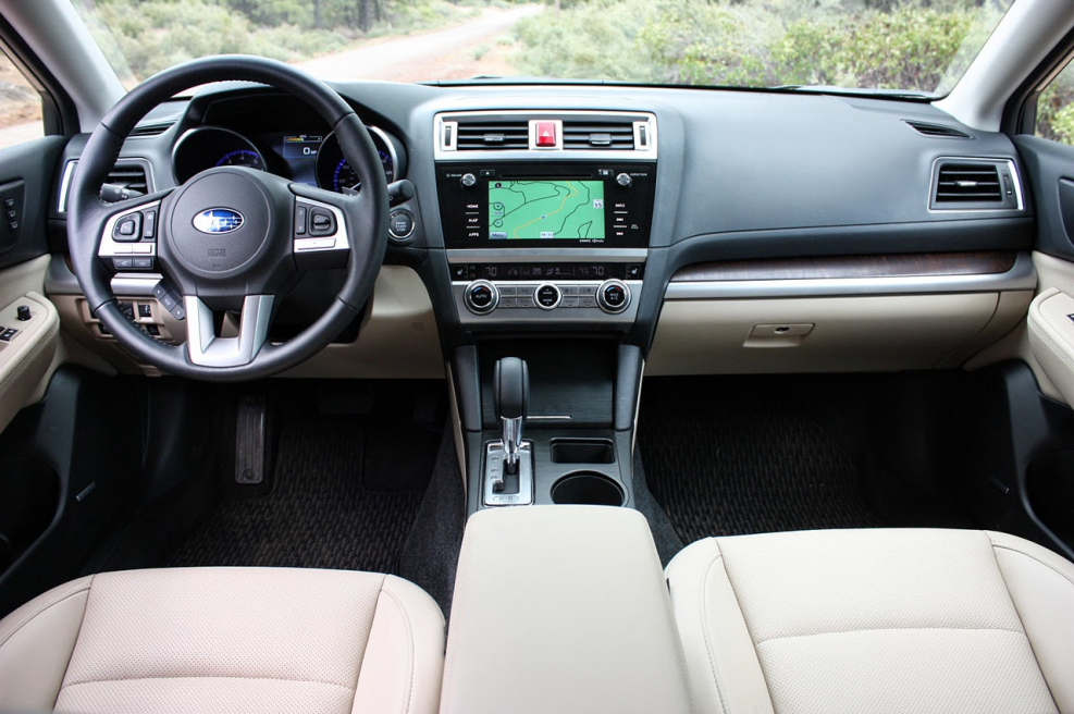 Subaru Outback 2015 салон
