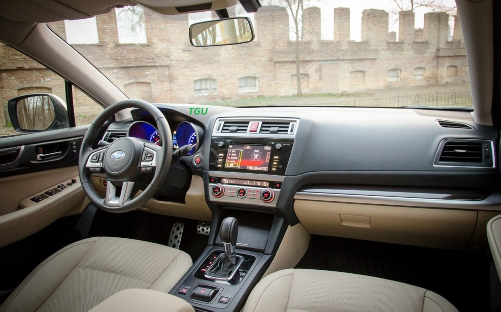 Subaru Outback 2016 салон