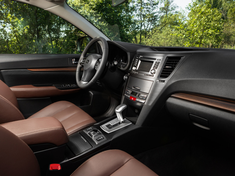 Subaru Outback Cherry Deep Edition