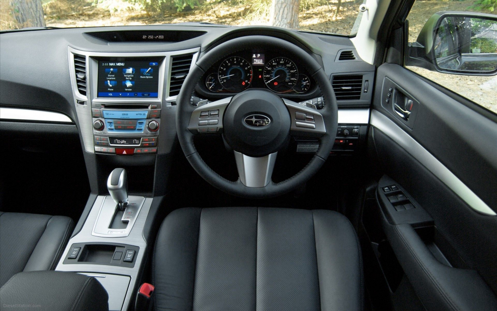 Subaru Outback 2010 салон