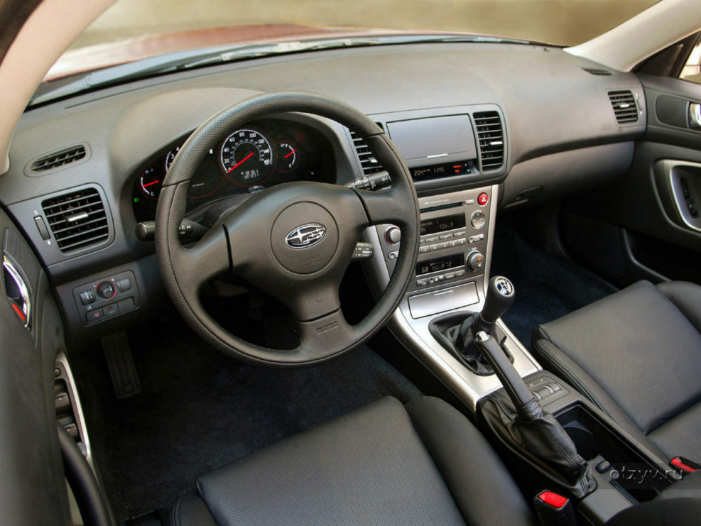 Subaru Legacy 2006 салон