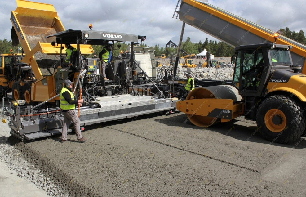 Асфальтоукладчика Volvo abg p7820c