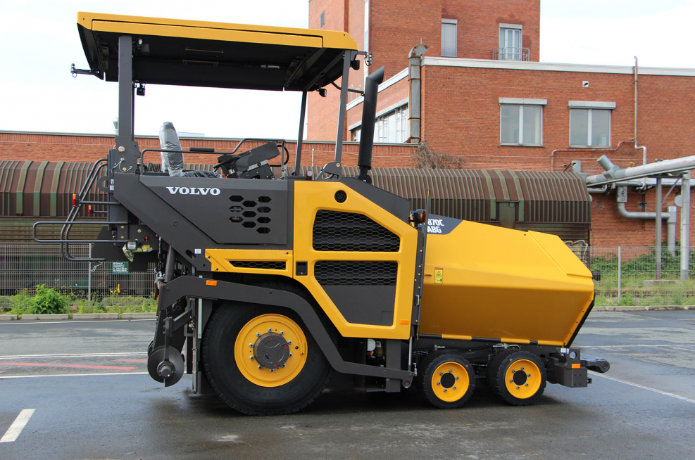 Асфальтоукладчик Volvo р6820с