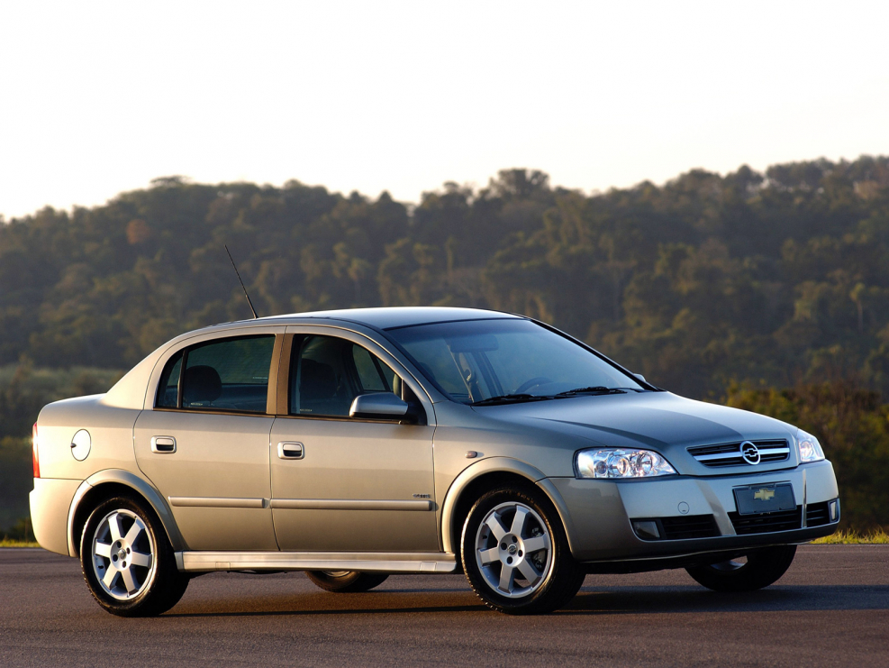 Chevrolet sedan Astra