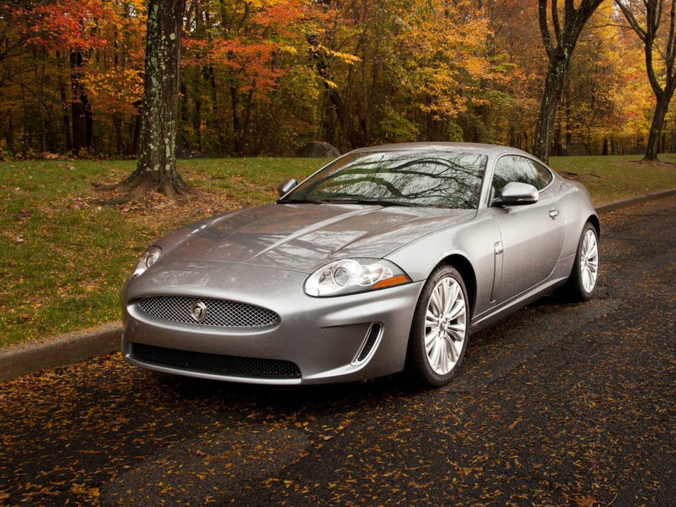 Машина Jaguar XK