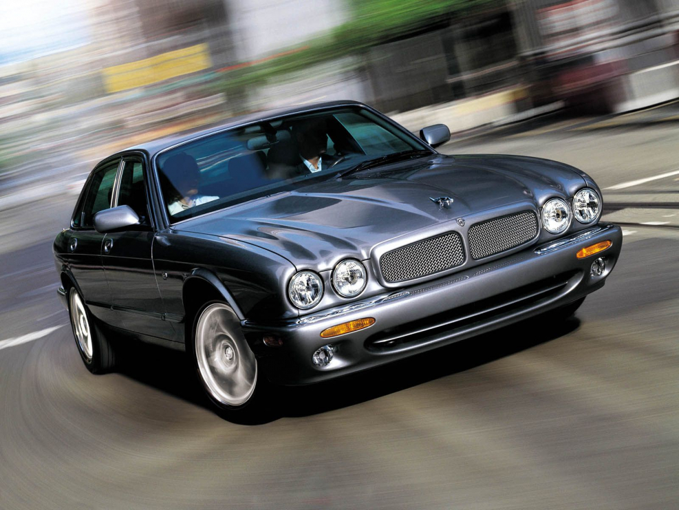 Модель Jaguar x300 xj8 Багратионовская