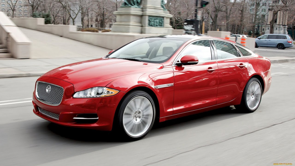 Ягуар машина XJ 2012