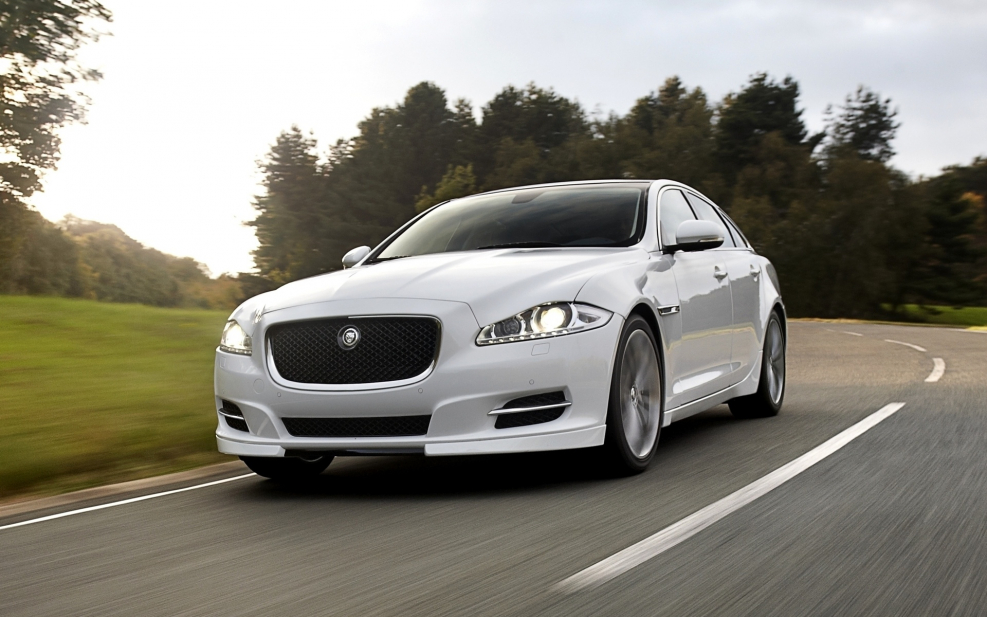 Ягуар XJ спорт