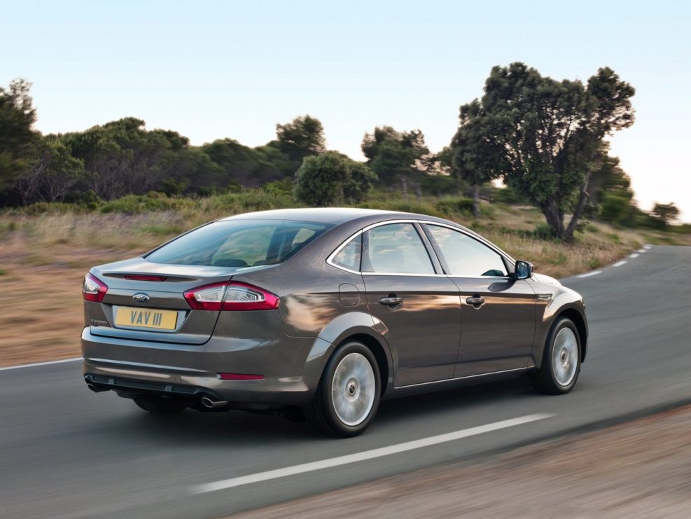 Ford Mondeo 2010 седан