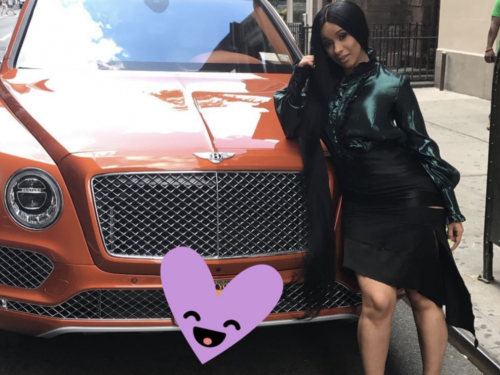 Машина Cardi b