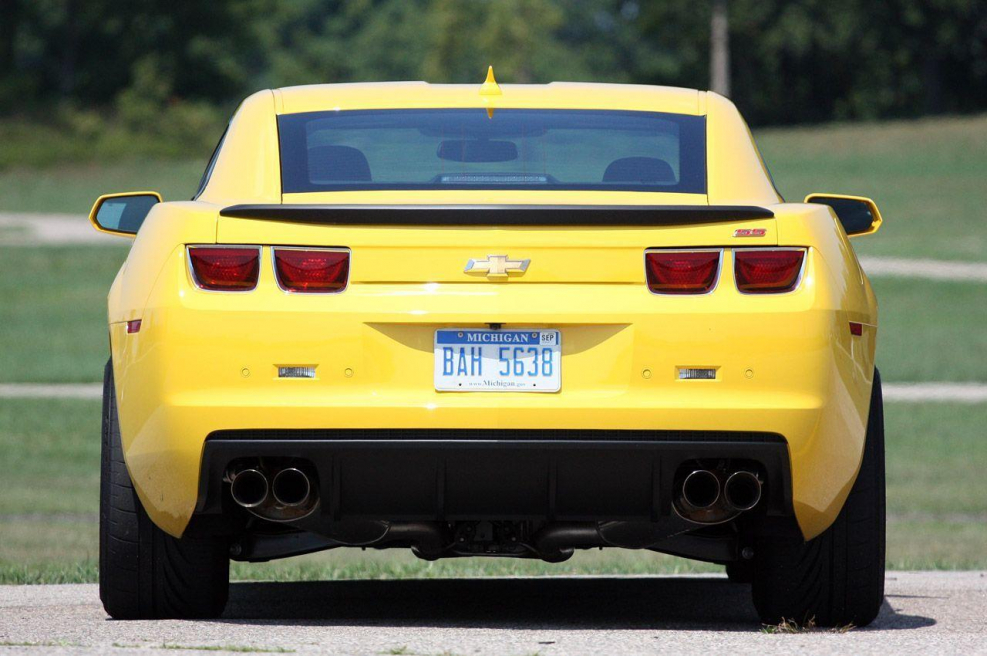 Chevrolet Camaro SS 2020 сзади