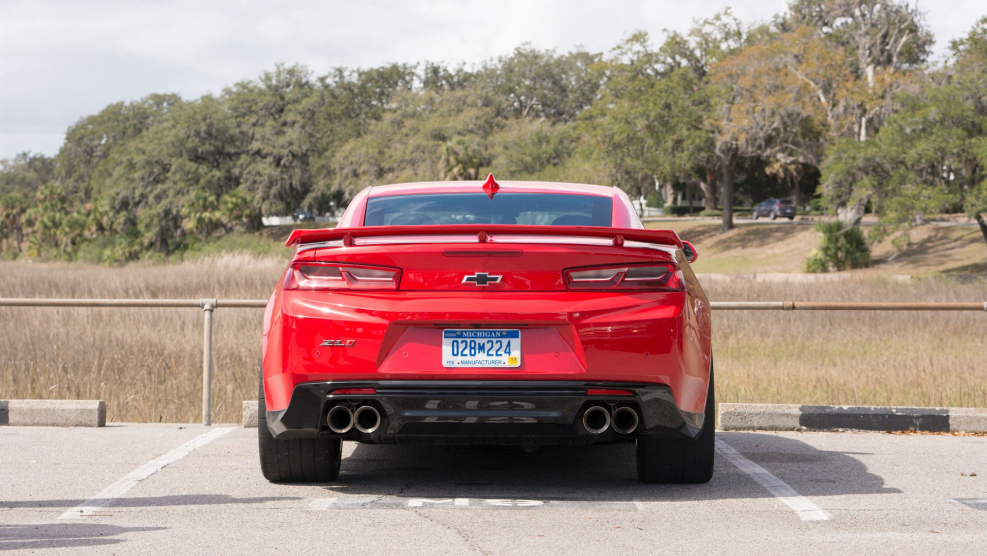 Camaro zl1 сзади