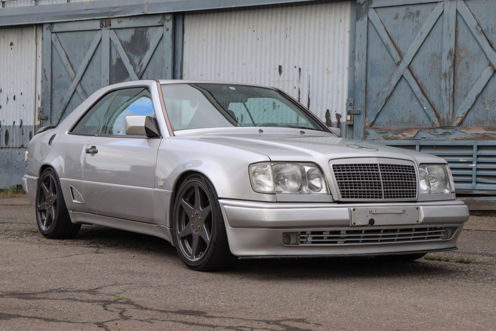 Мерседес 300 сл 2003