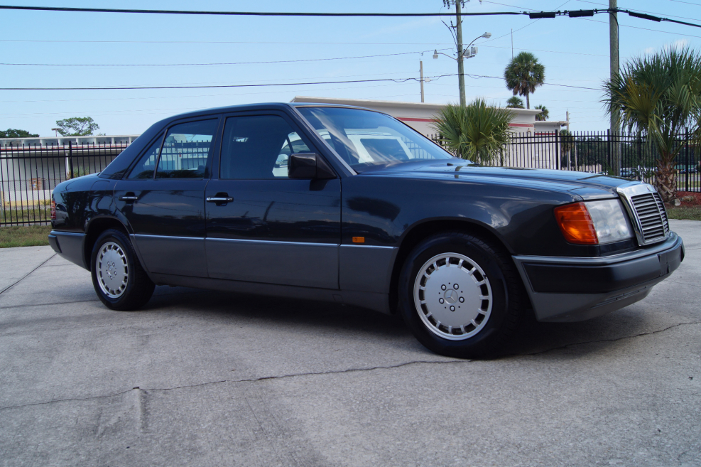 Mercedes-Benz 300 ce AMG