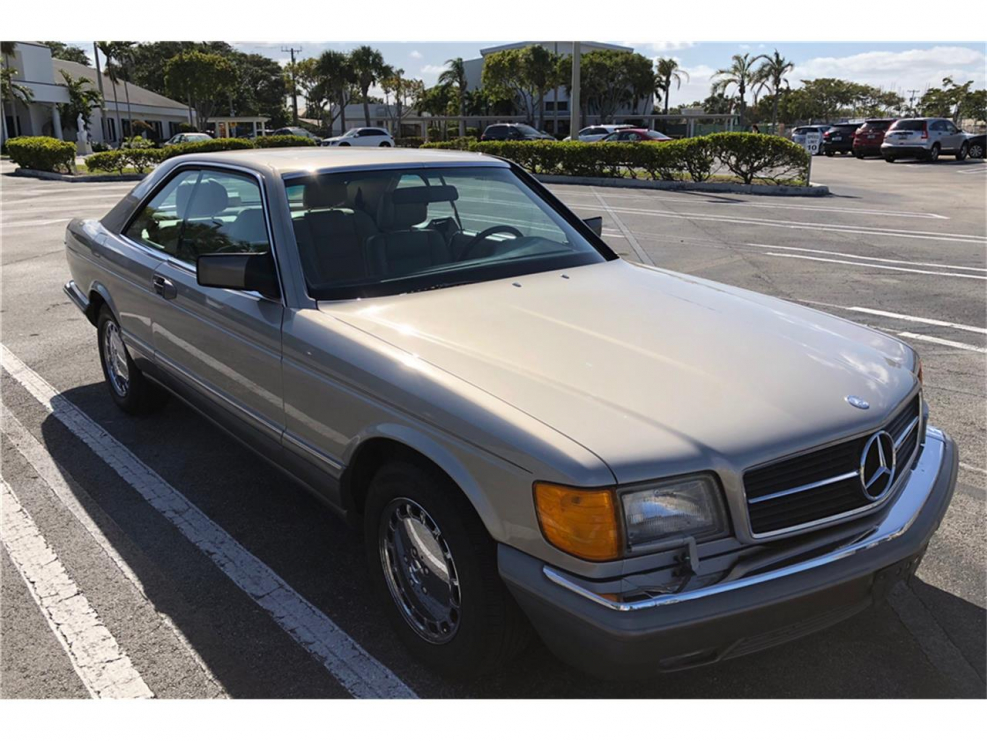 Mercedes w124 серебряный