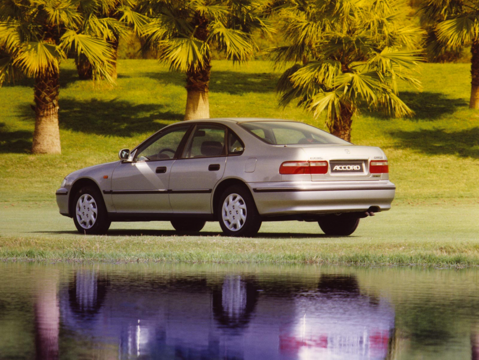 Honda Accord 5 поколения