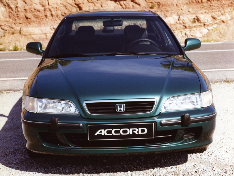 Honda Accord 5 поколения