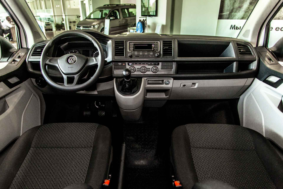 Volkswagen Caravelle 2018 салон