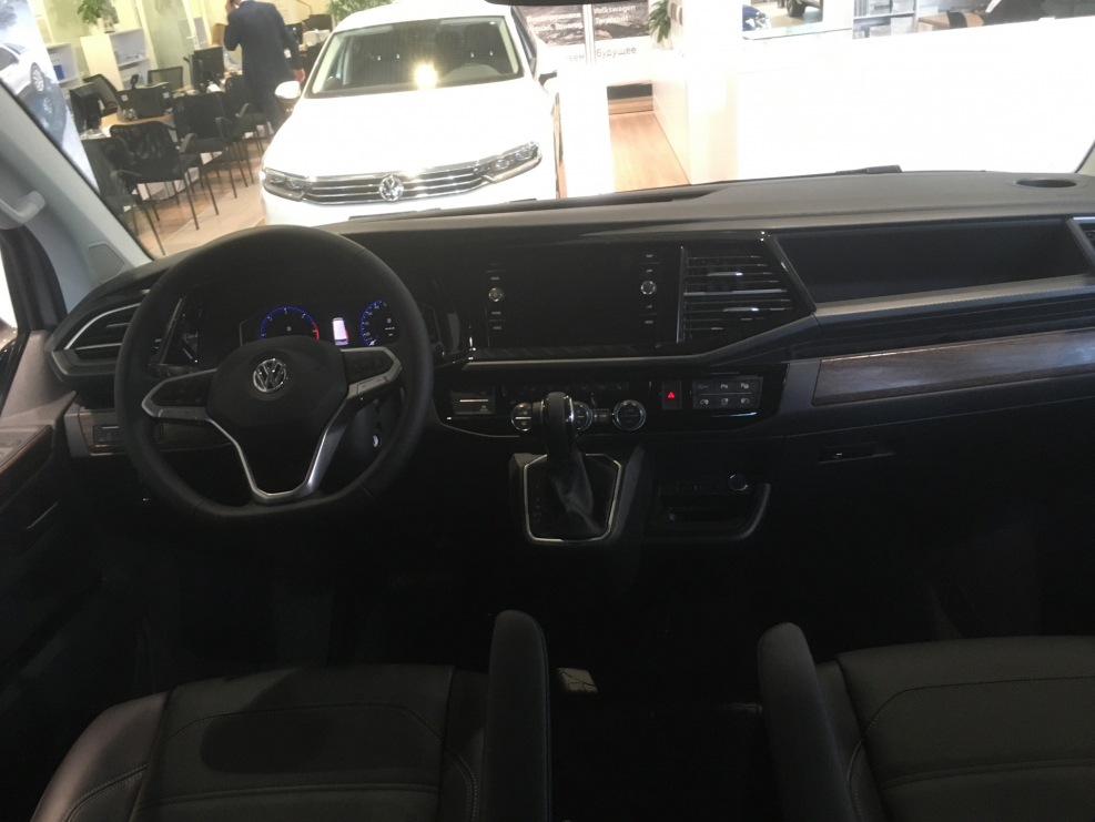 VW Caravelle t6 салон