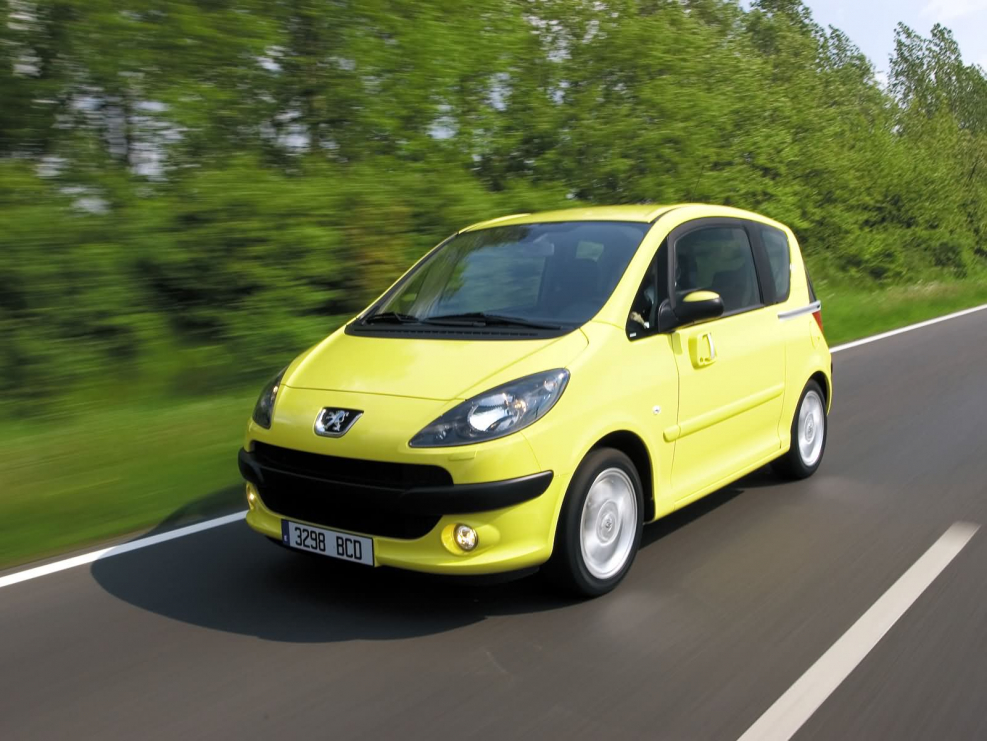 Peugeot 1007 желтый