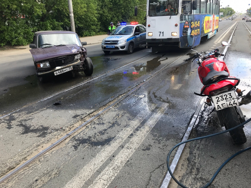 Авария с мотоциклом в Вологодской области