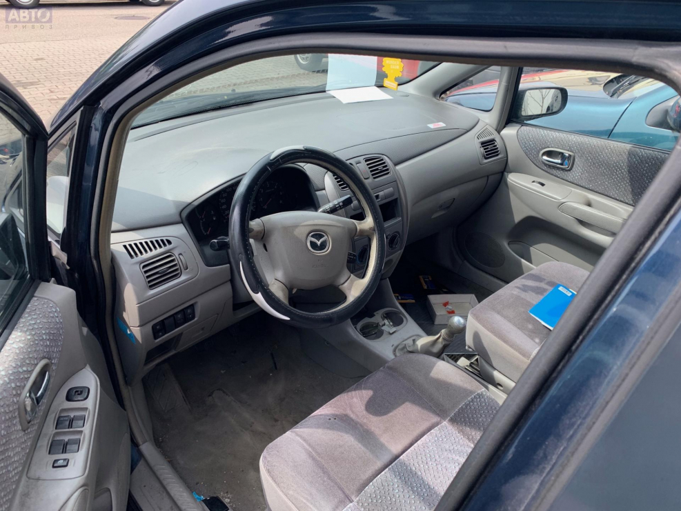 Mazda Premacy 2000 багажник