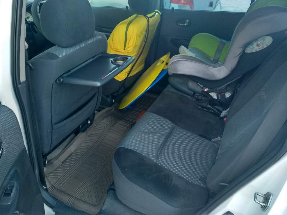 Mazda Premacy 2000 багажник