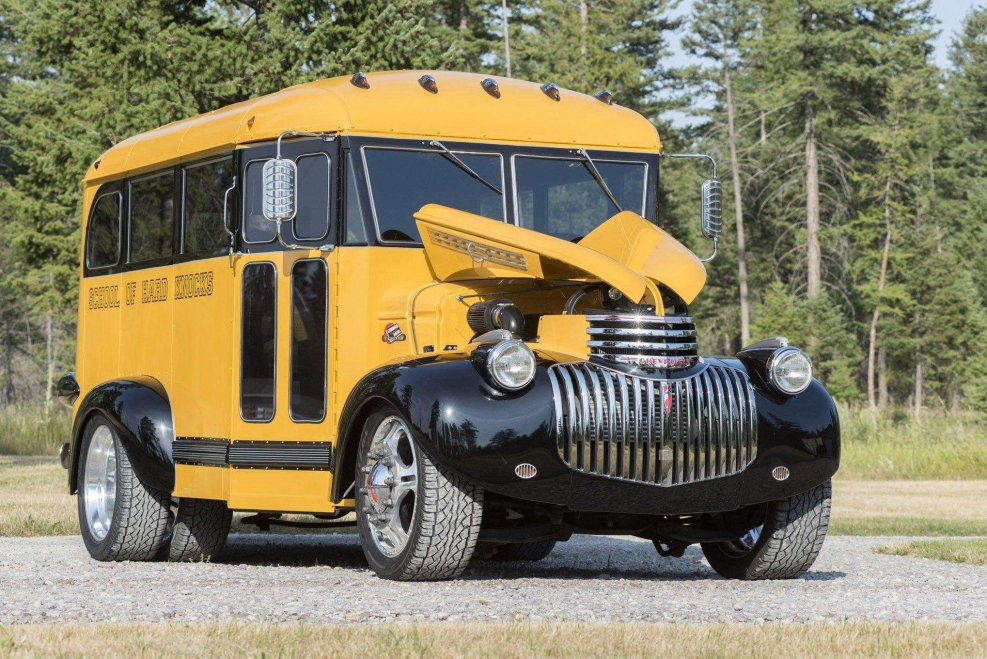 Chevrolet Bus