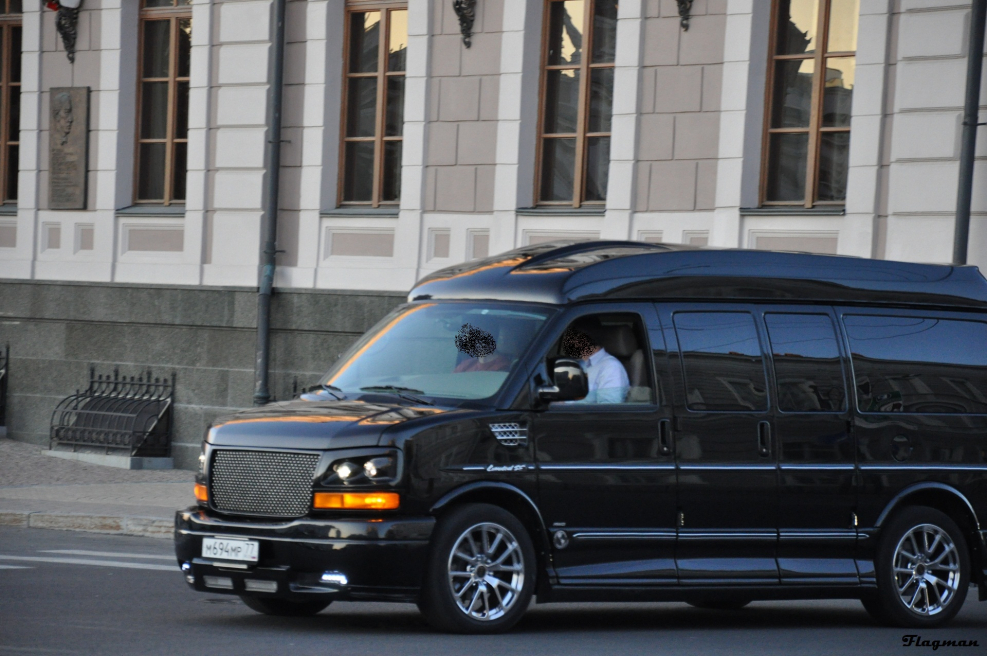 Chevrolet Express Кадиллак