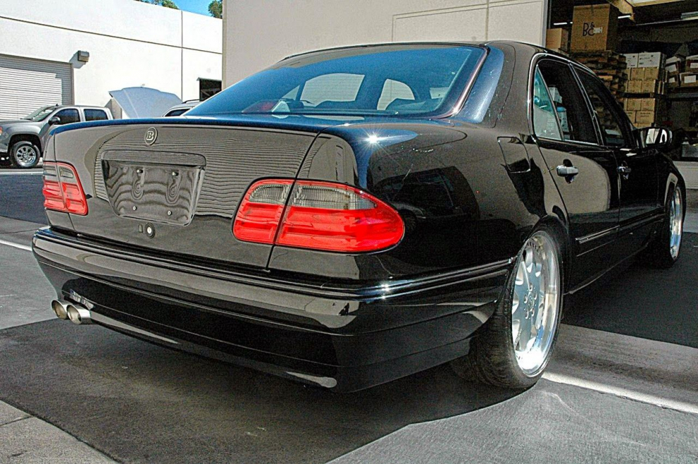 Mercedes-Benz w210
