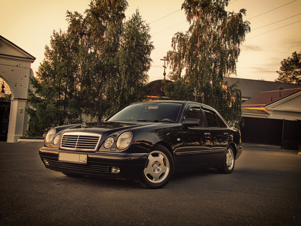 Mercedes Benz w210 e55