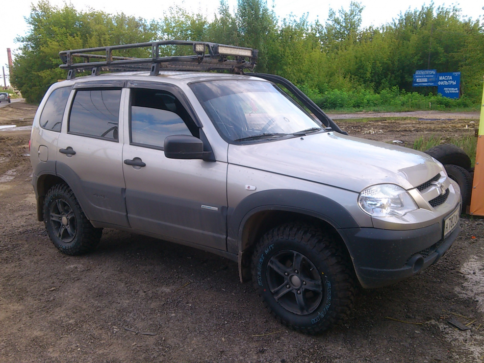 Chevrolet Niva 215 75 15