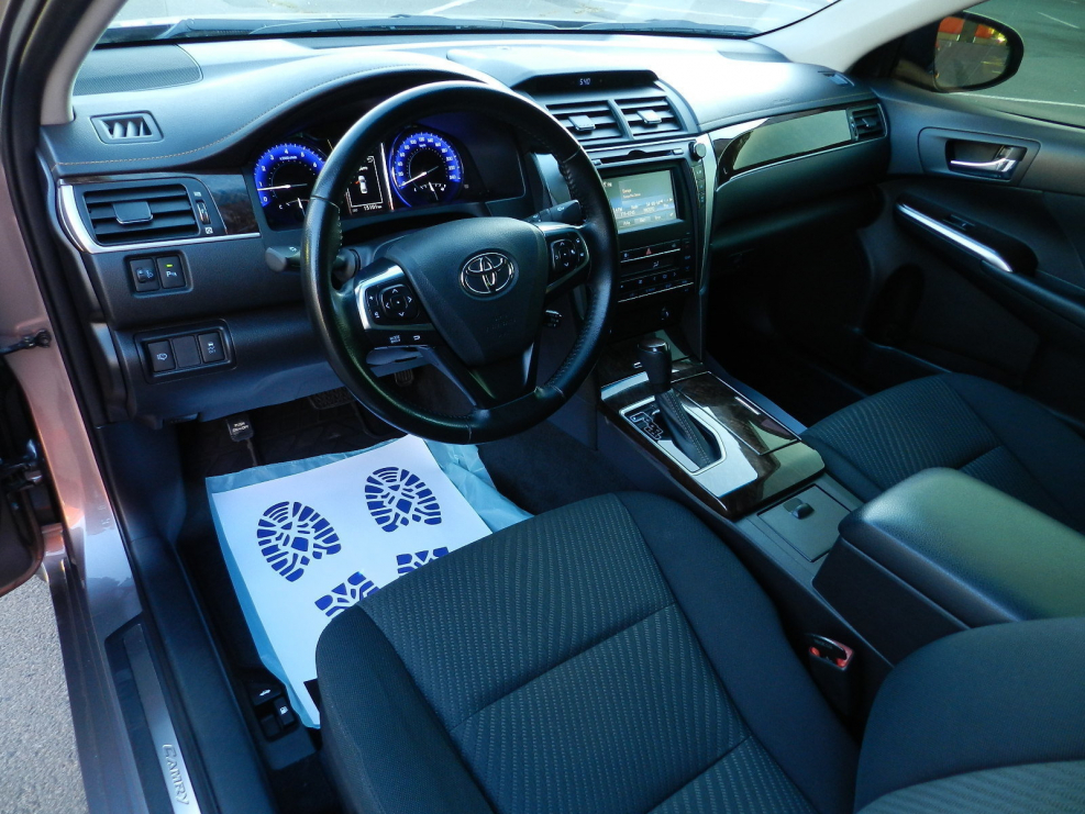 Toyota Camry Hybrid 2015