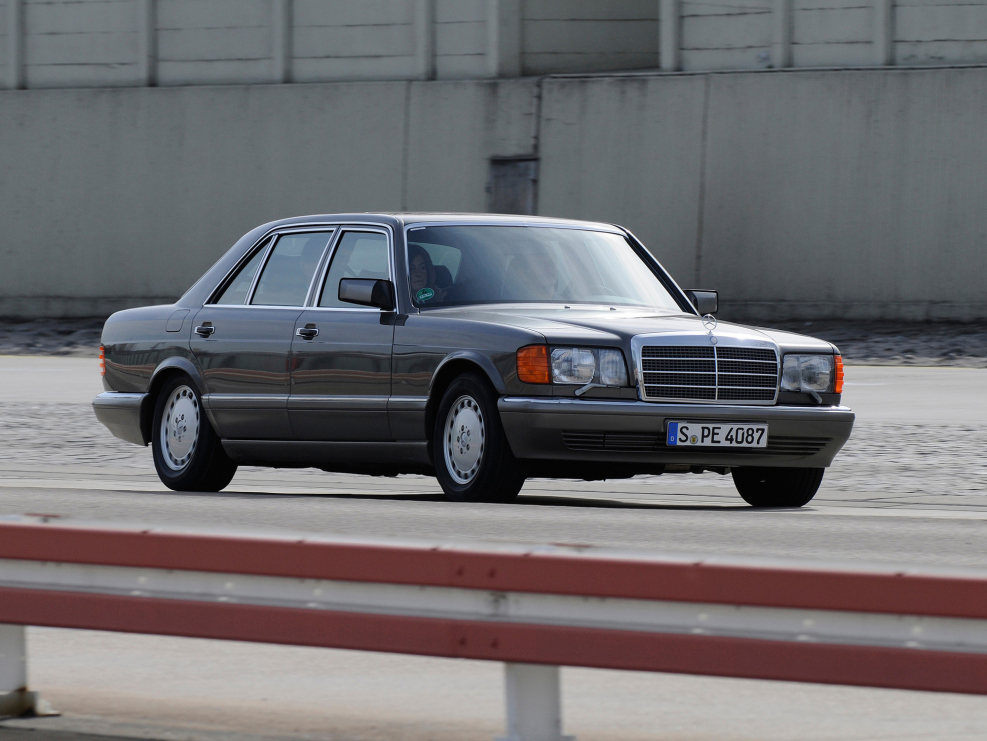 Мерседес Бенц w126