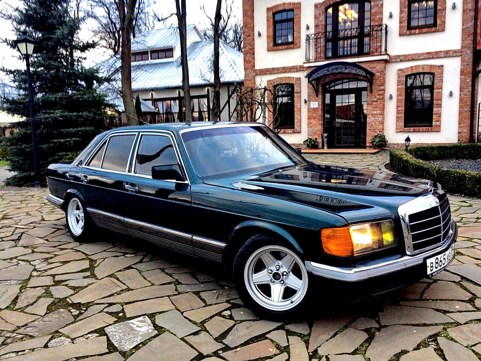 Мерседес w126 седан