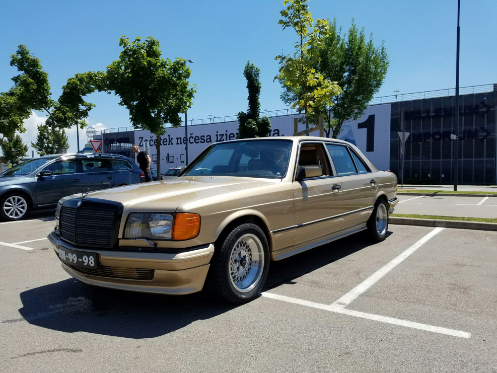 Mercedes Benz s class w126
