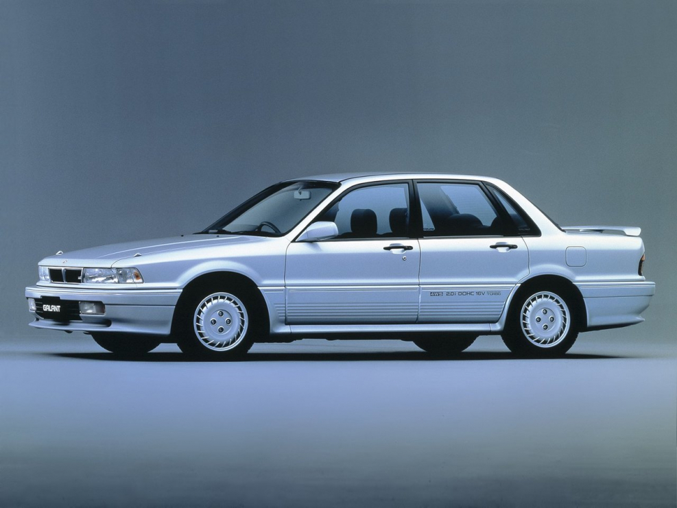 Mitsubishi Galant 6
