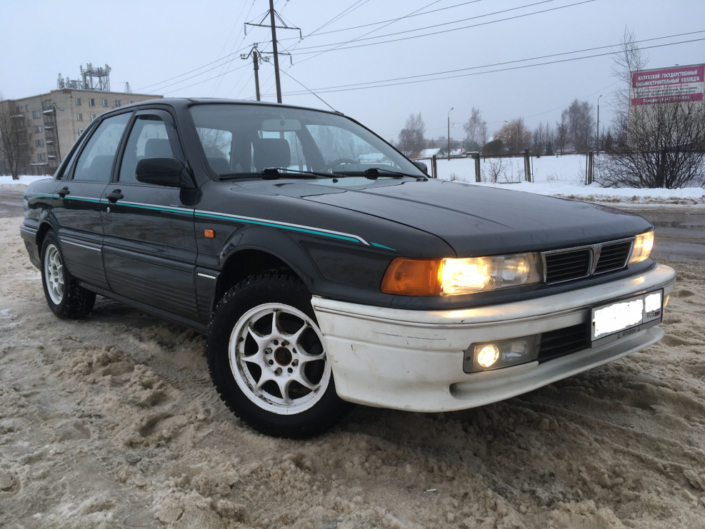 Mitsubishi Galant 1990 салон
