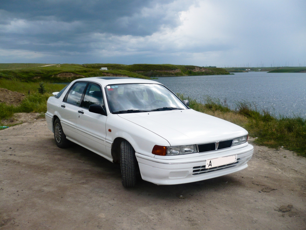 Mitsubishi Галант 6