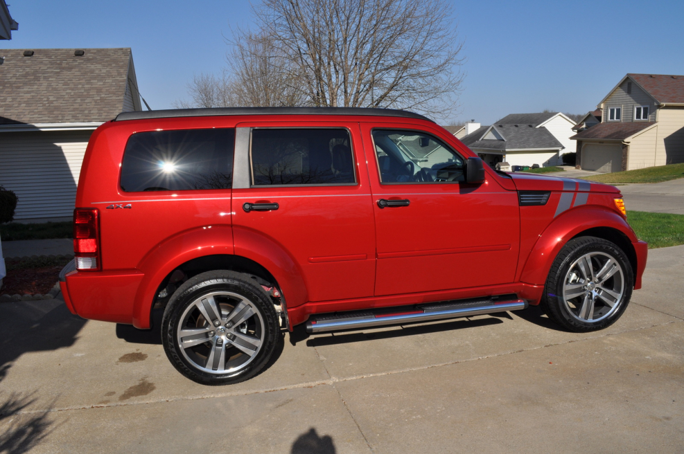 Dodge Nitro srt8