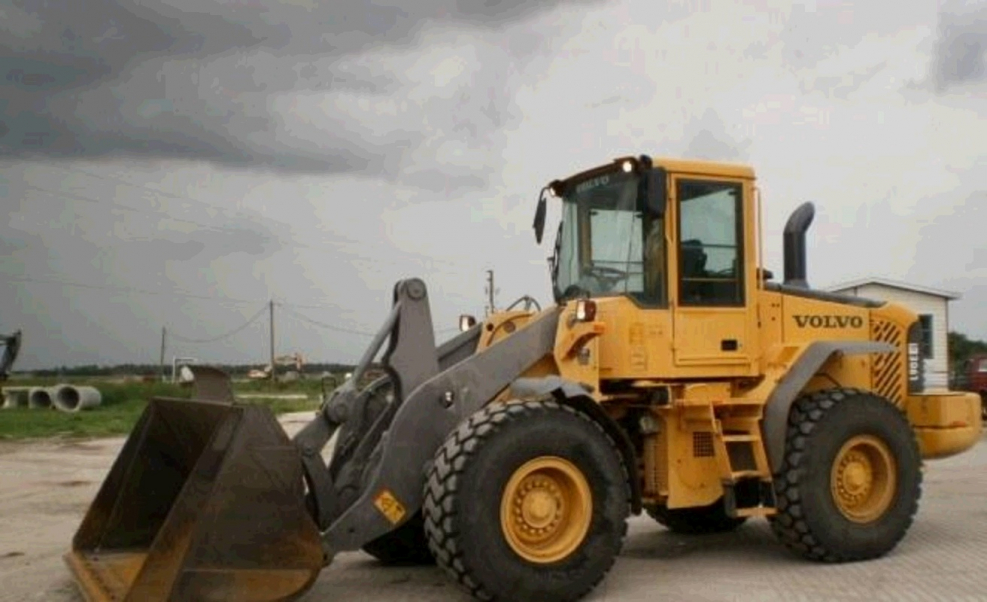 Фронтальный погрузчик Volvo l70f