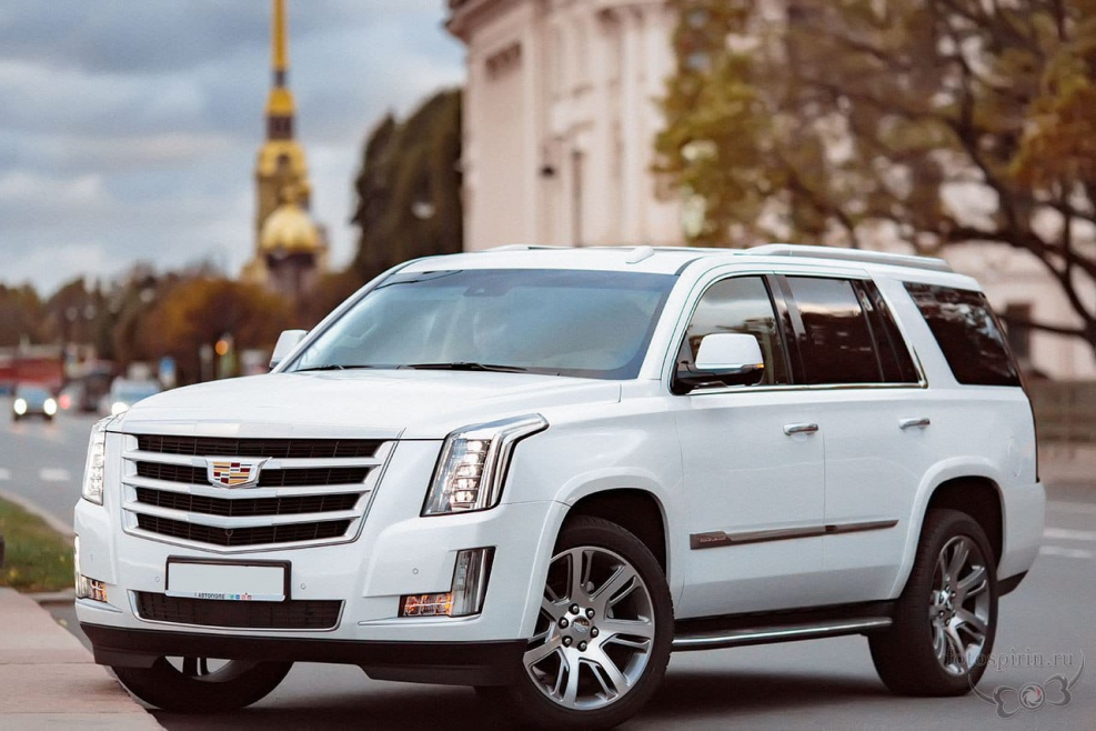 Cadillac Escalade белый