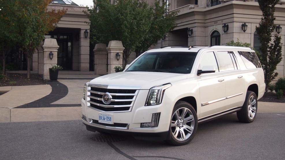Cadillac Escalade ESV белый