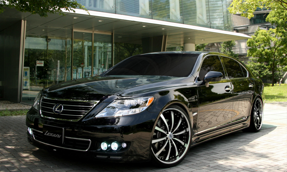 Lexus LX 600