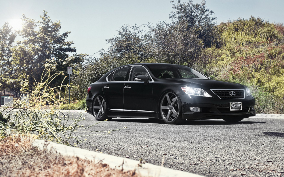 Vossen диски на Лексус лс460