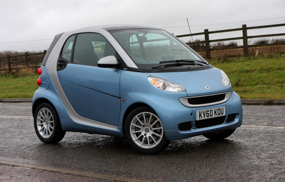 Машина Smart Forfour