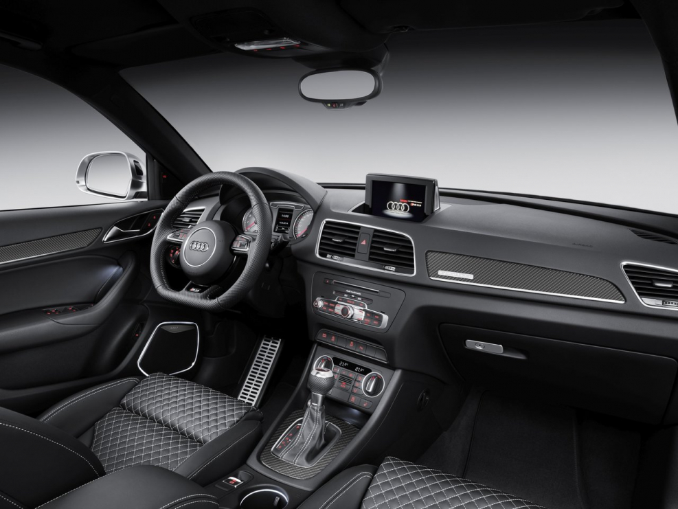 Audi RS q3 салон