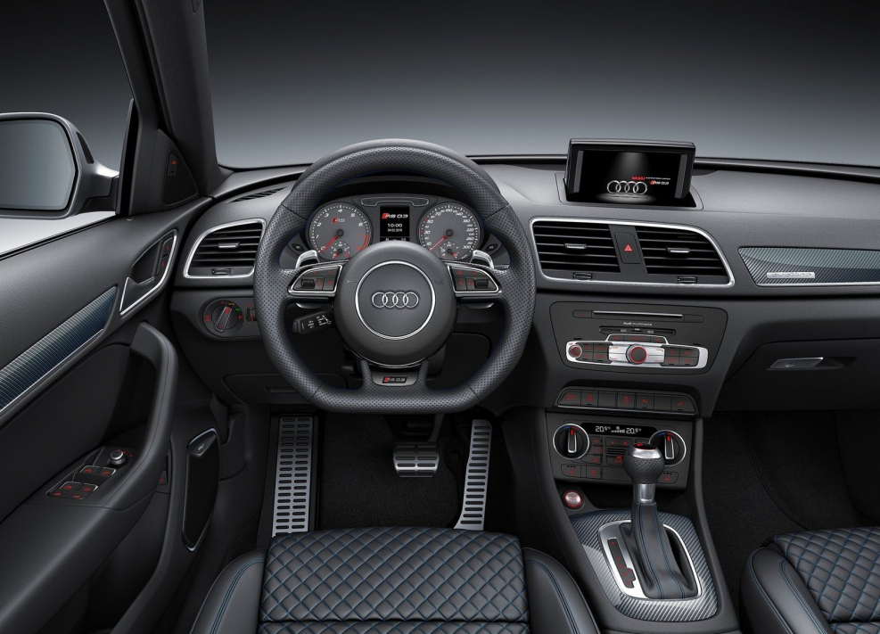 Салон Audi RS q3 2017