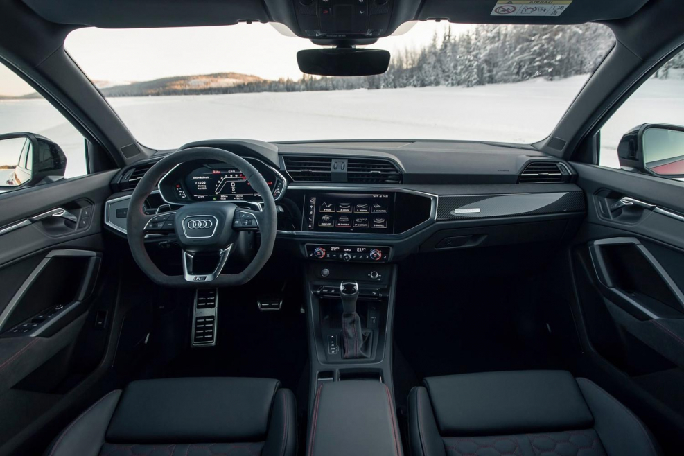 Audi q3 Sportback салон