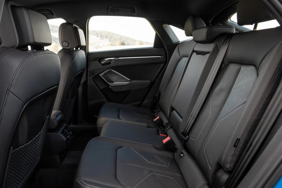 Audi q3 Sportback салон